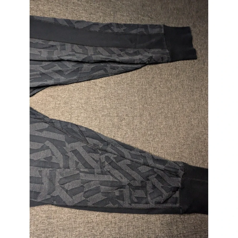 Nike Men's Y2K Medium Black Abstract Jogger‎ Sweatpants Athleisure Activewear